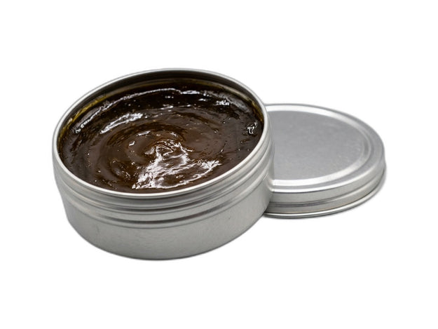 OIL-BASED POMADE